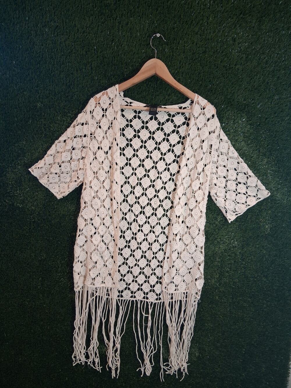 House of Harlow 1960 Crochet Fringe Kimono Cardigan Ivory Cream One Size Boho